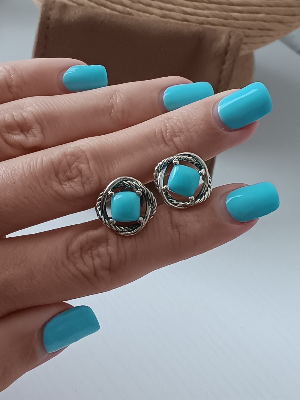 David Yurman Sterling Silver Turquoise Infinity Vintage Push Back Stud Earrings - Picture 1 of 5
